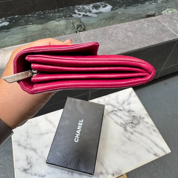 CHANEL Pink Camellia Lamb Leather Flap Wallet COA - Full Set - Picture 12 of 13